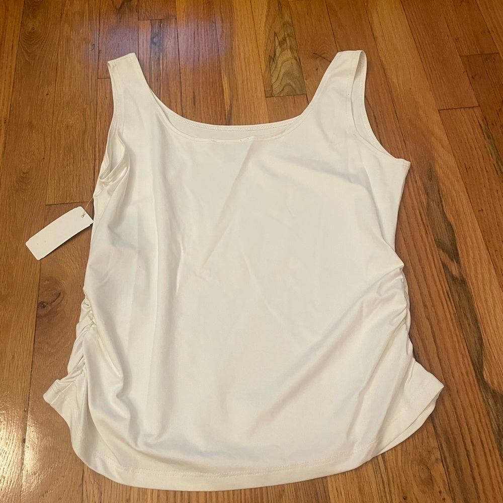 NWT Fox’s White Tank Top Size Medium