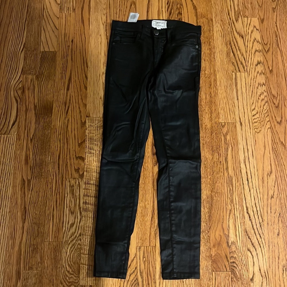 Current/Elliot Woman’s Black The Stiletto Black Coated Jeans Size 24