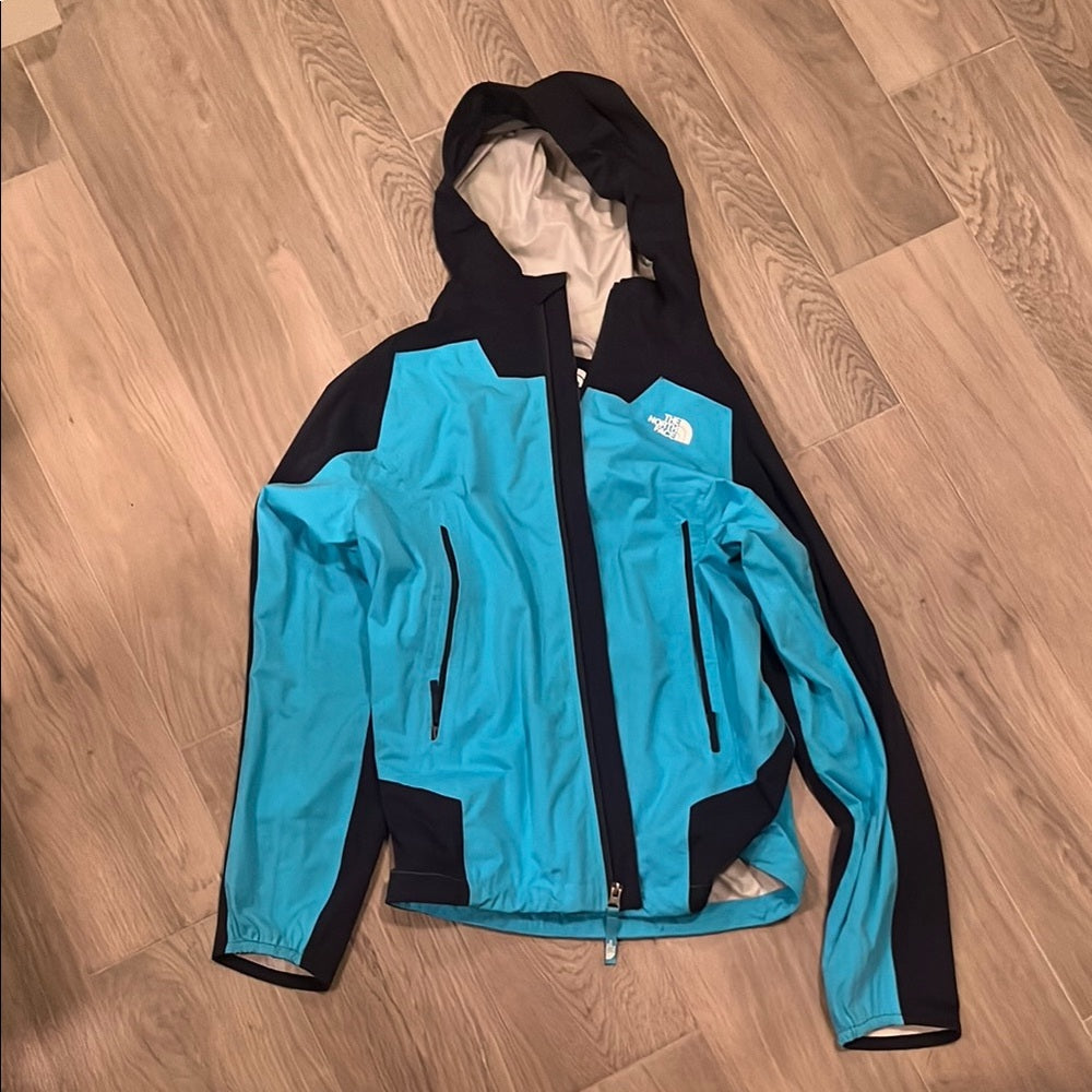 North Face Boys Turquoise and Navy Jacket Size: L