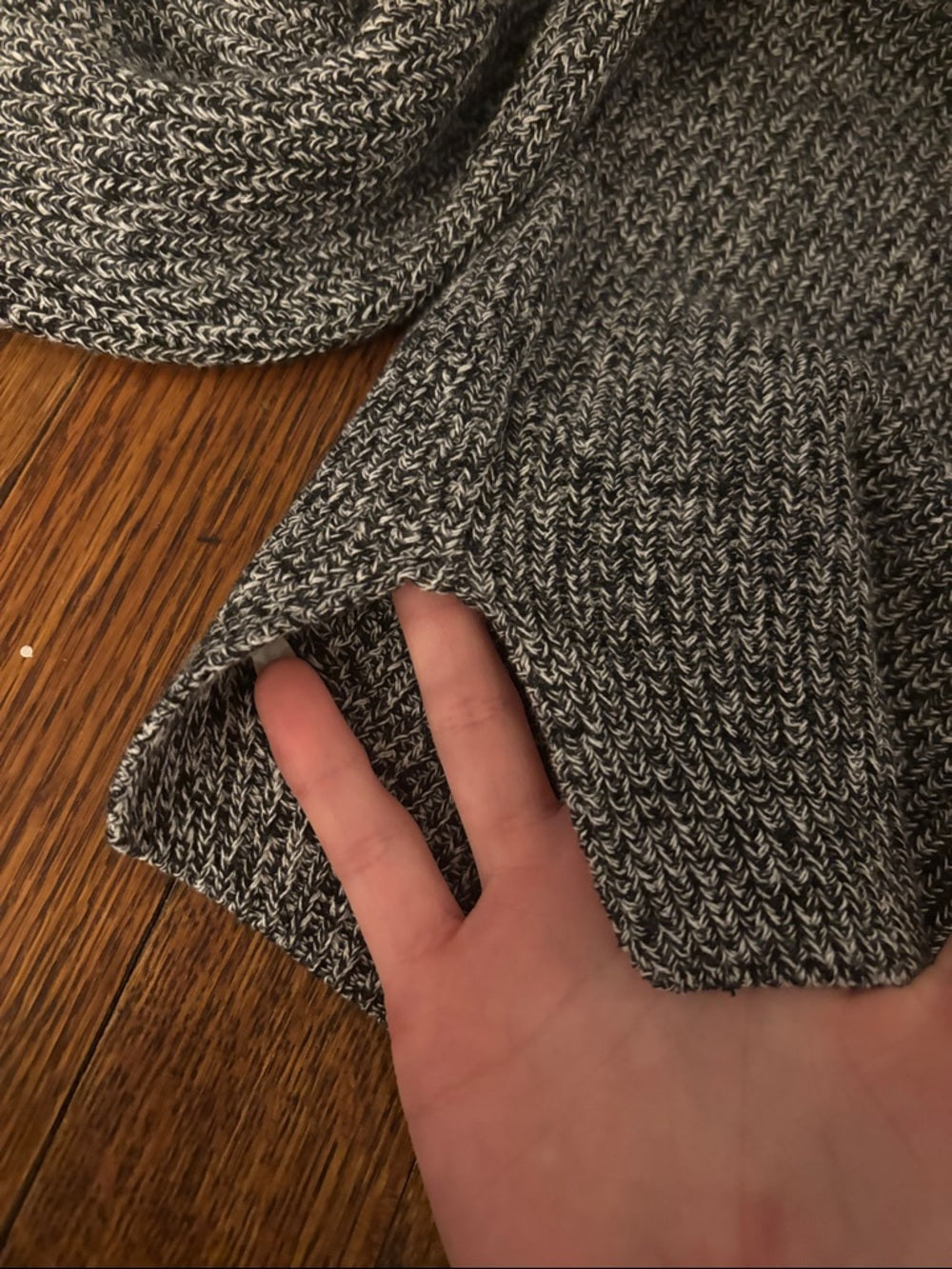 NWT Women’s Rag & Bone Gray Cold Shoulder Knit Sweater Size Large