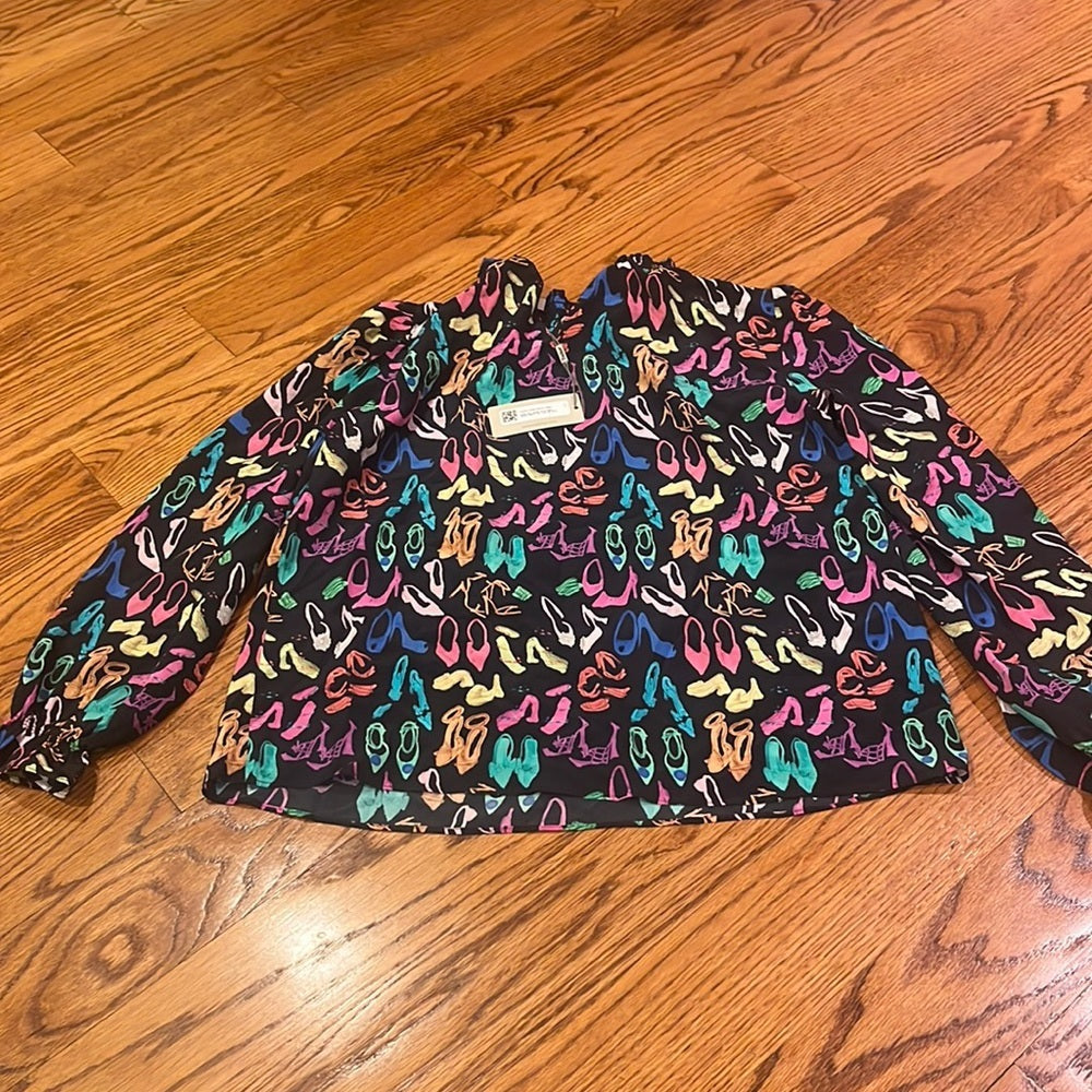 NWT Tucker Woman’s Stella Top- Sasha’s Shoes Black Silk Size S