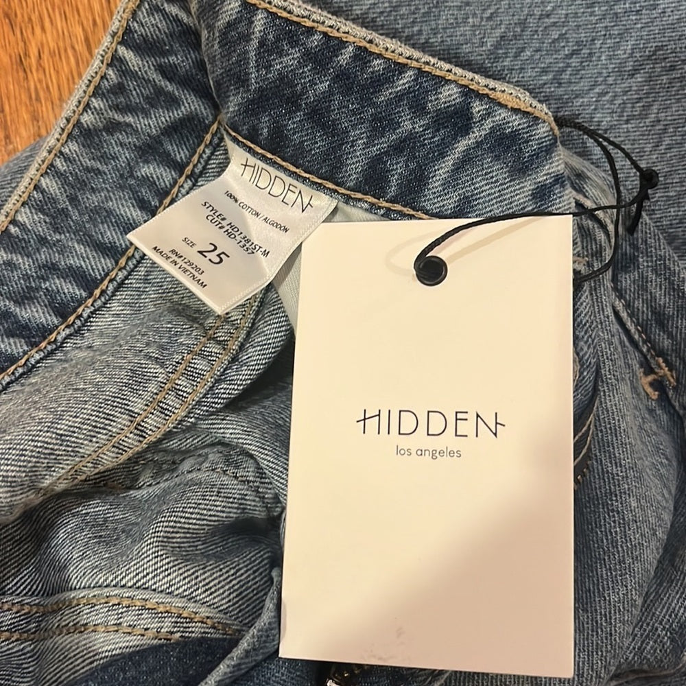 NWT Hudson Woman’s Tracey High Rise Straight Jeans Size 25