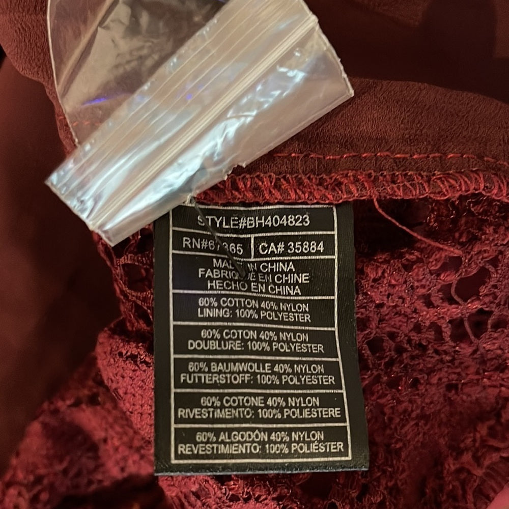 NWT BB Dakota Maroon Lace Sleeveless Top Size Small