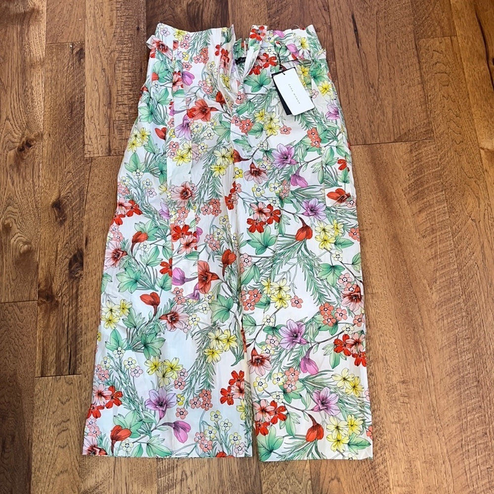 NWT Zara Woman’s Flower Print Cropped Pants Size S