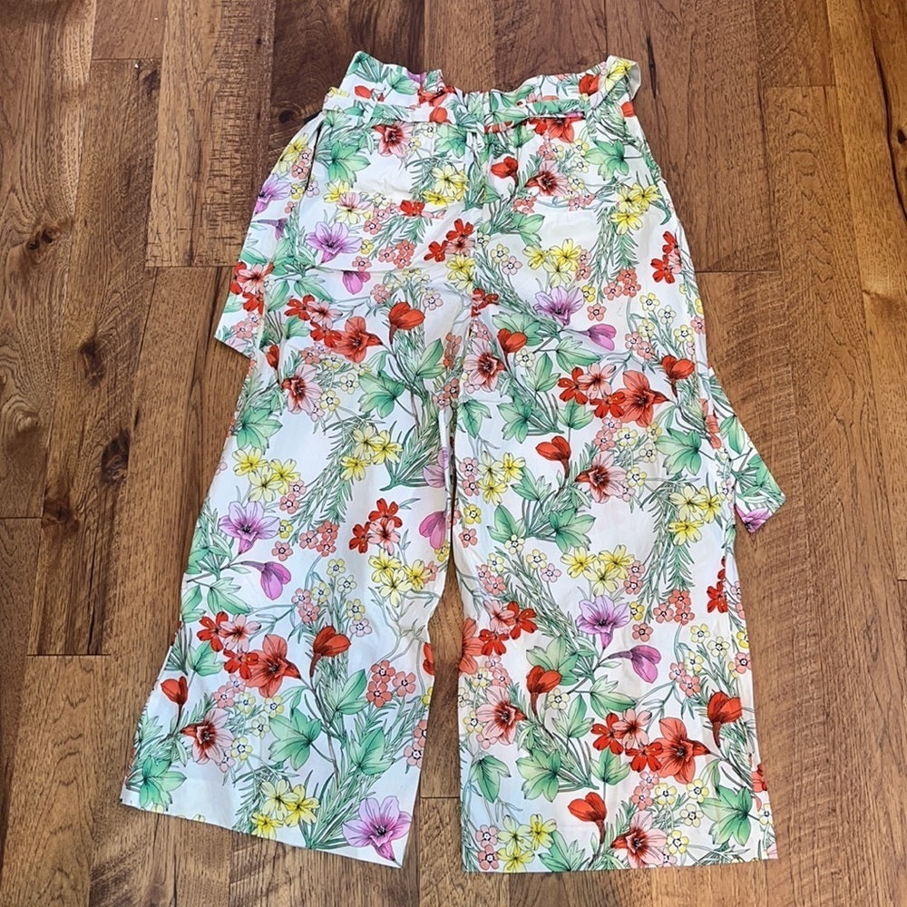 NWT Zara Woman’s Flower Print Cropped Pants Size S
