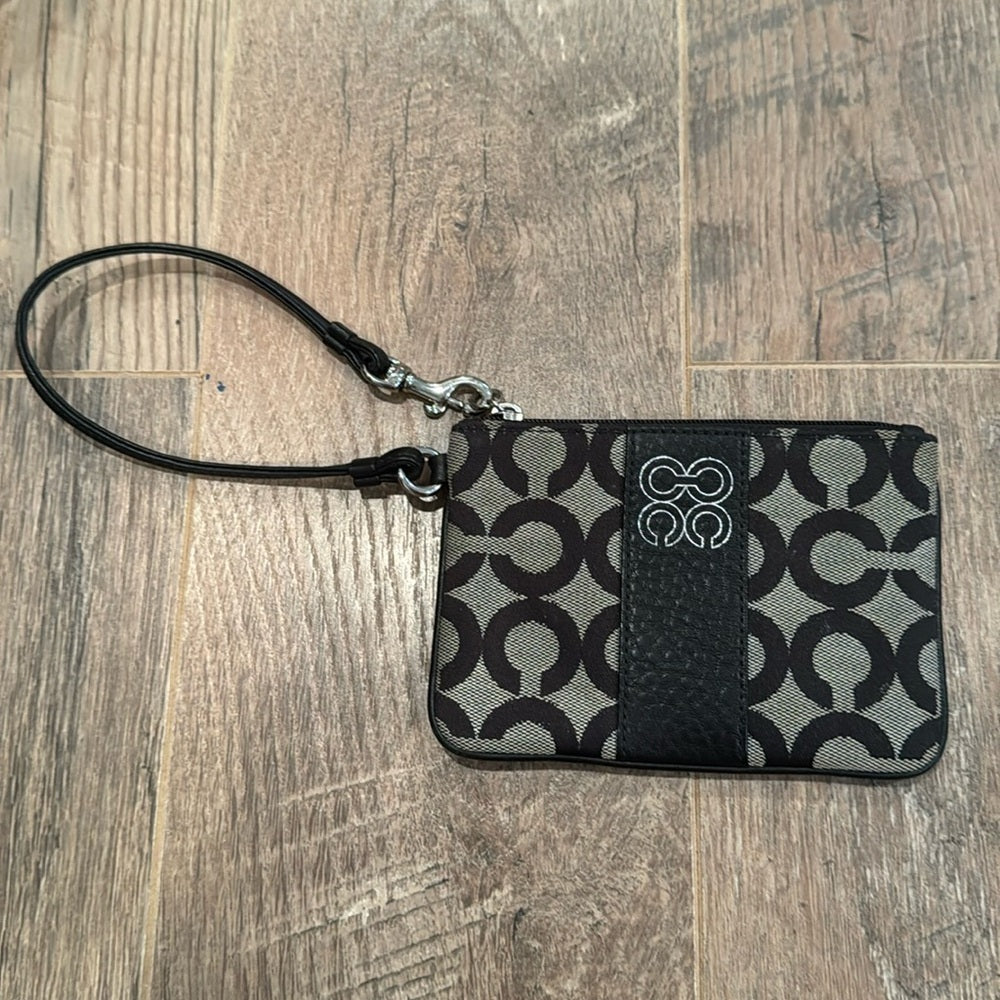 Coach Woman’s Black & Tan Wrislet