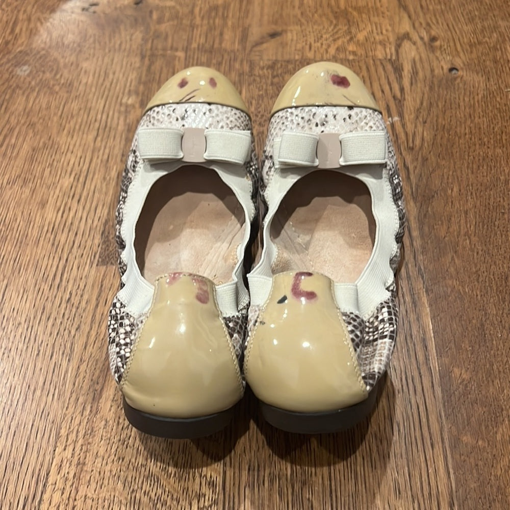 Women’s Salvatore Ferragamo Snake Skin Print Flats Size 5