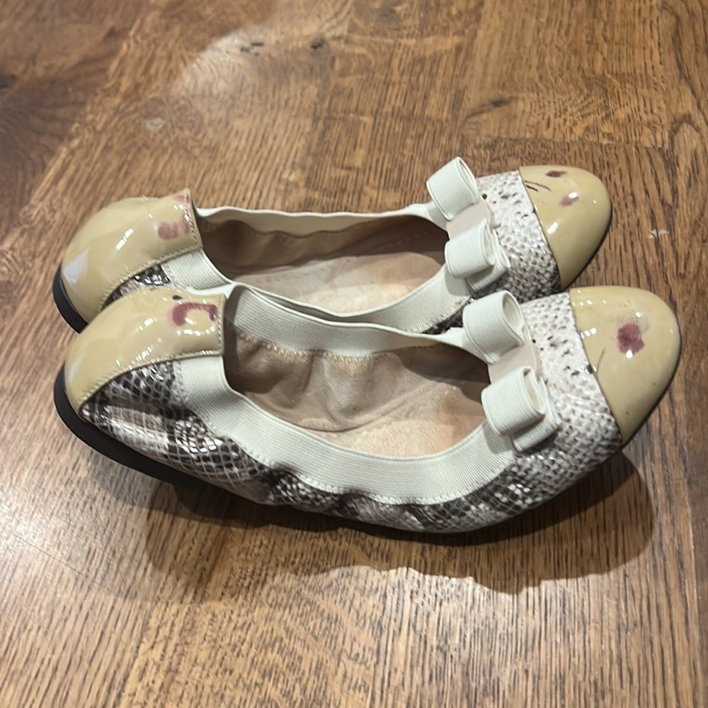 Women’s Salvatore Ferragamo Snake Skin Print Flats Size 5