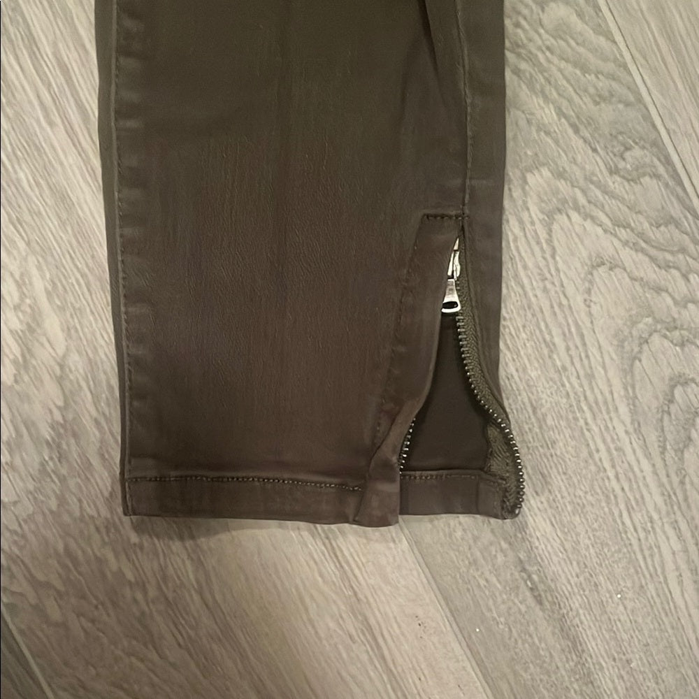 Paige Women’s Olive Jeans Size: 29