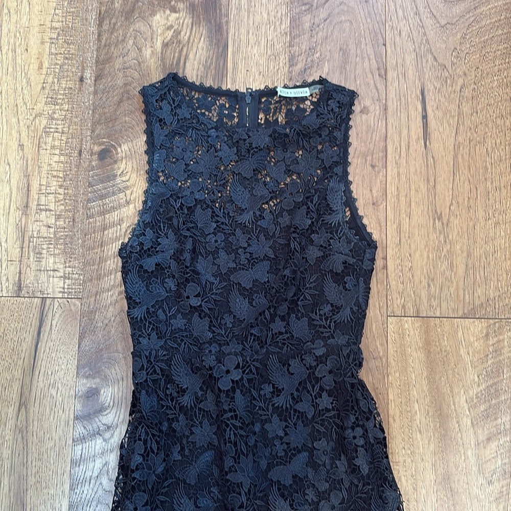 Alice + Olivia Woman’s Black Lacey Maxi Dress Size 2