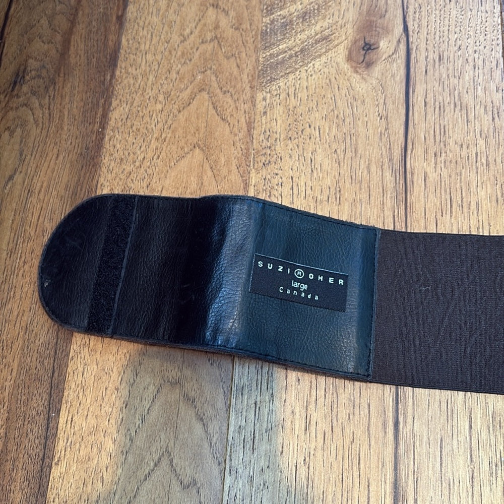 Suzi Roher Woman’s Thick Brown Belt Size Large