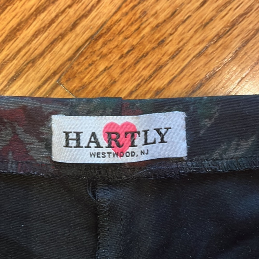 Hartly Woman’s Black Flower Pants