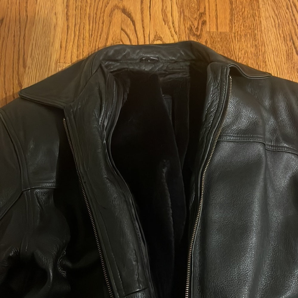 Winco Men’s Black Leather Jacket Size Large