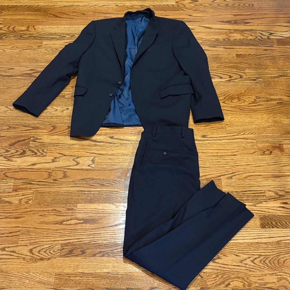 Hart Schaffner Marx Men’s Navy Suit Set Size 42R
