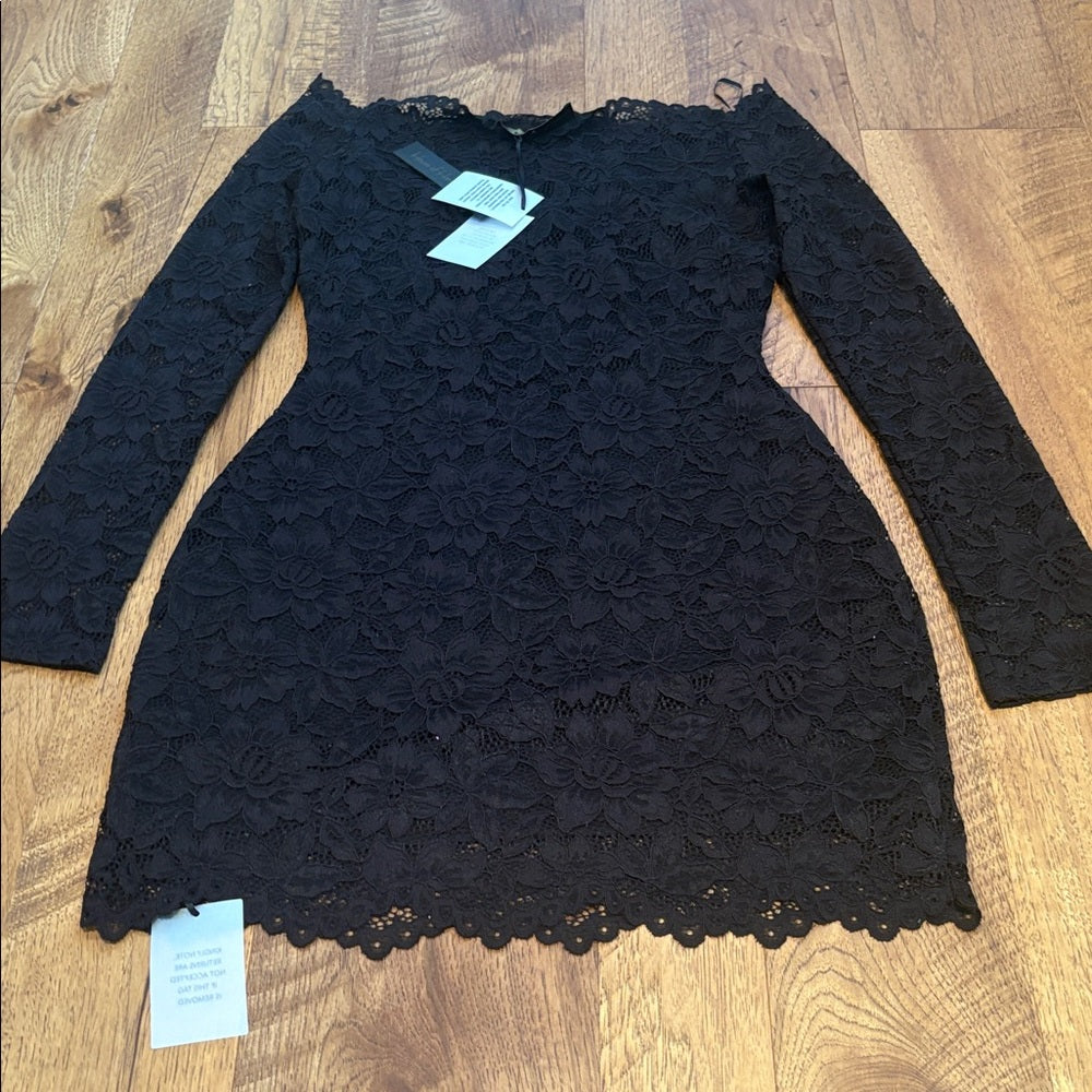 NWT House of Harlow 1960 Woman’s Black Lace Dress Size M