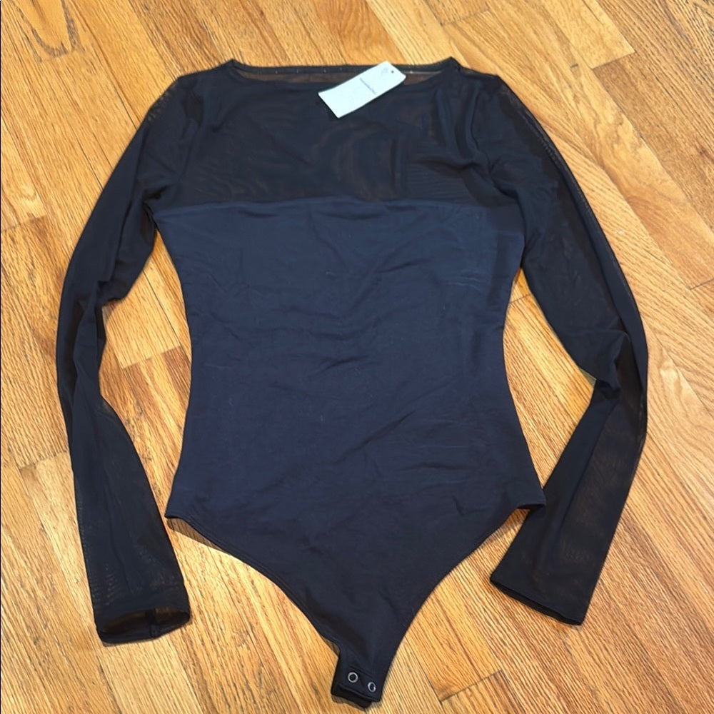 NWT Abercrombie & Fitch Black Fitted Bodysuit With Mesh Sleeves Women’s Size XS
