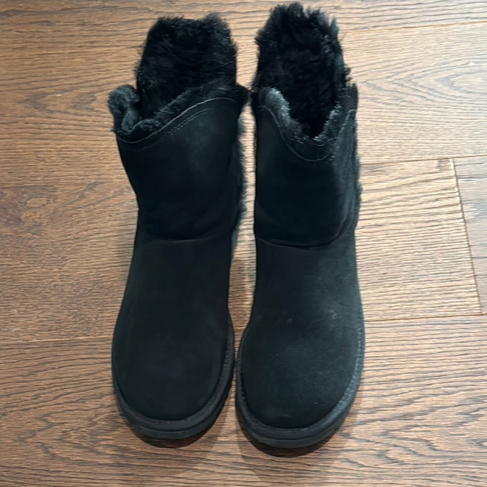 UGG Women's Black Fur-Lined Boots with Classic Short Fluff High Low Size 9