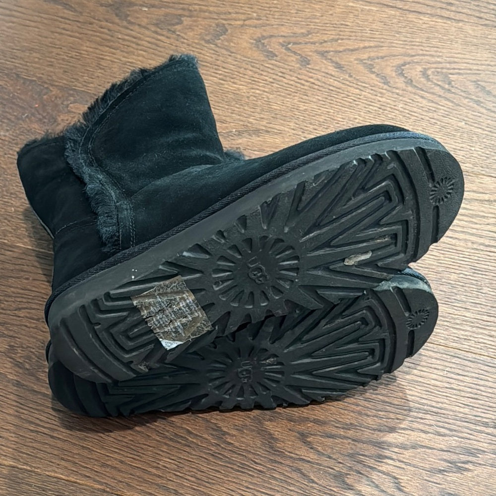 UGG Women's Black Fur-Lined Boots with Classic Short Fluff High Low Size 9
