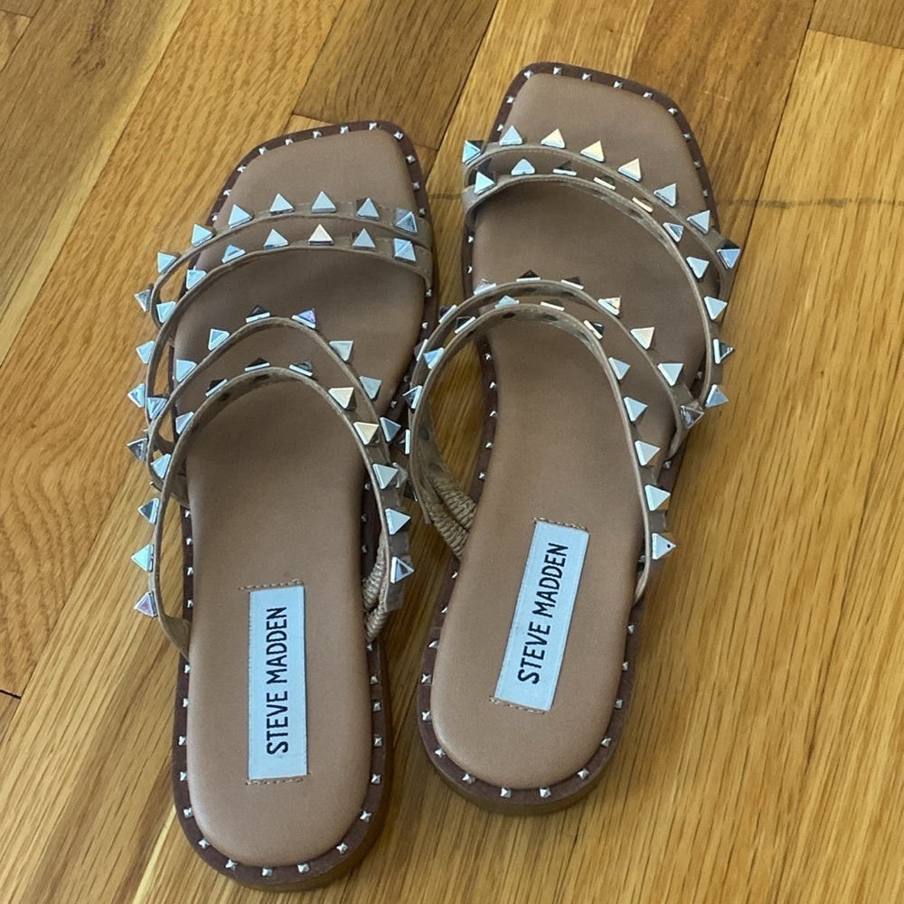 Steve Madden Women’s Silver Studded Sandals Size 7