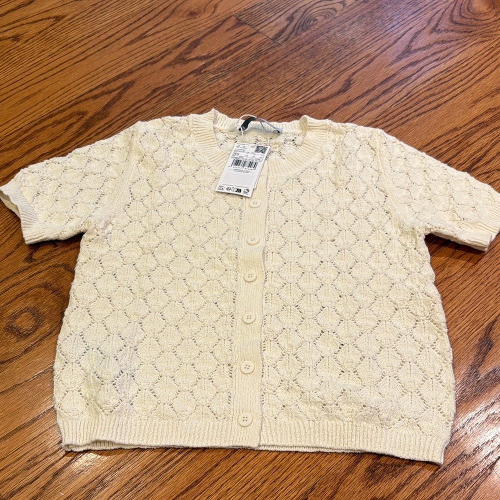 NWT MNG Woman’s Cream Short Sleeve Sweater Size XS