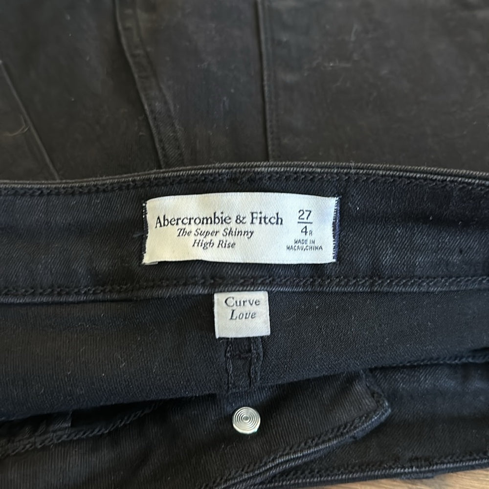 Abercrombie & Fitch Women’s Super Skinny High Rise Jeans - Size 27