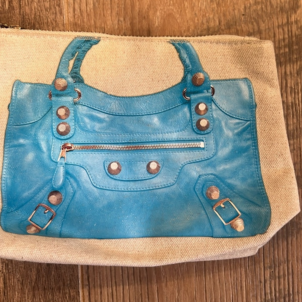 Thursday/Friday Woman’s Purse Printed Zip Pouch Clutch Bag