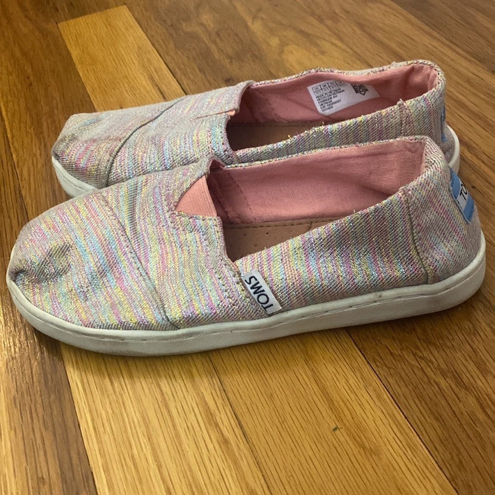 Tom’s Girl’s Pink And Blue Sparkly Slip On Shoes Size 13.5