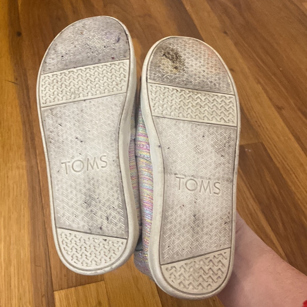 Tom’s Girl’s Pink And Blue Sparkly Slip On Shoes Size 13.5