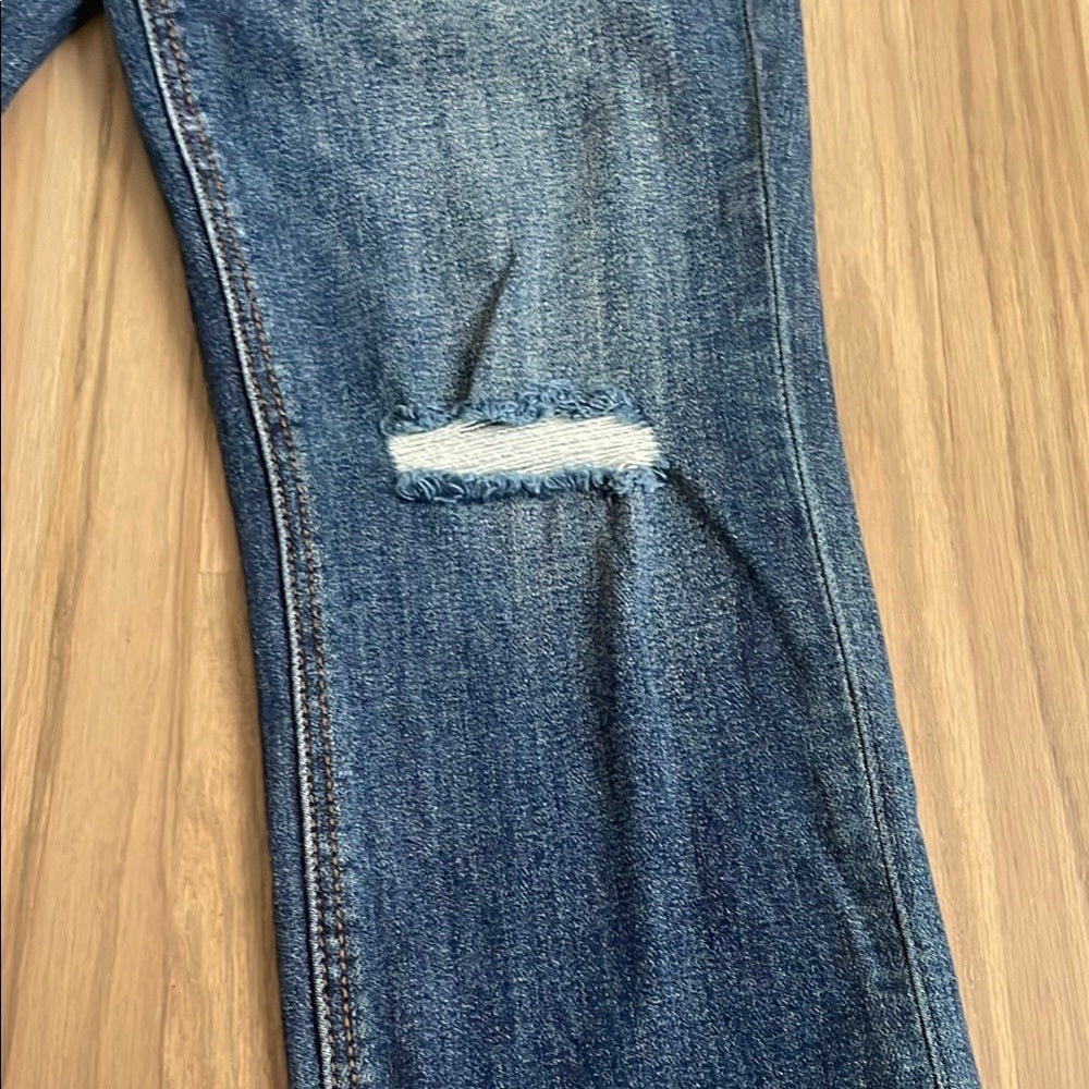 NWT Vervet Women’s Blue Straight Leg Jeans with Worn-In Look Size 25