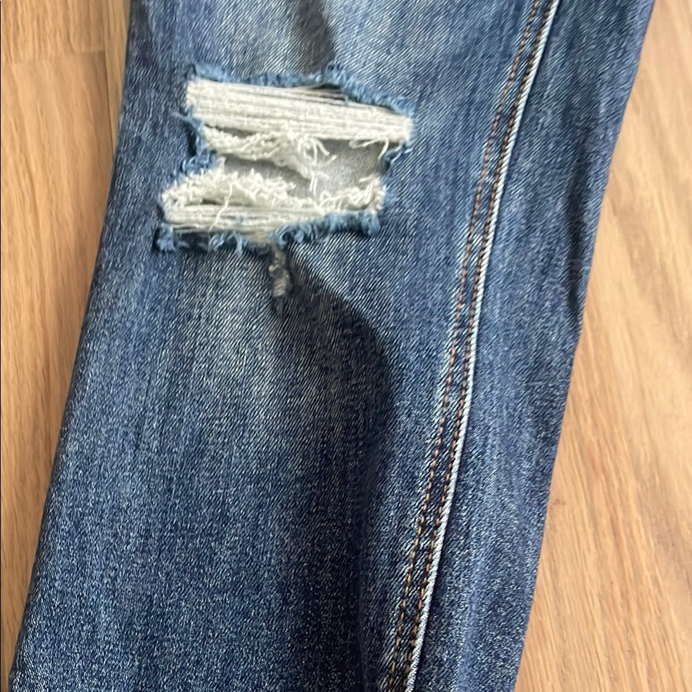 NWT Vervet Women’s Blue Straight Leg Jeans with Worn-In Look Size 25
