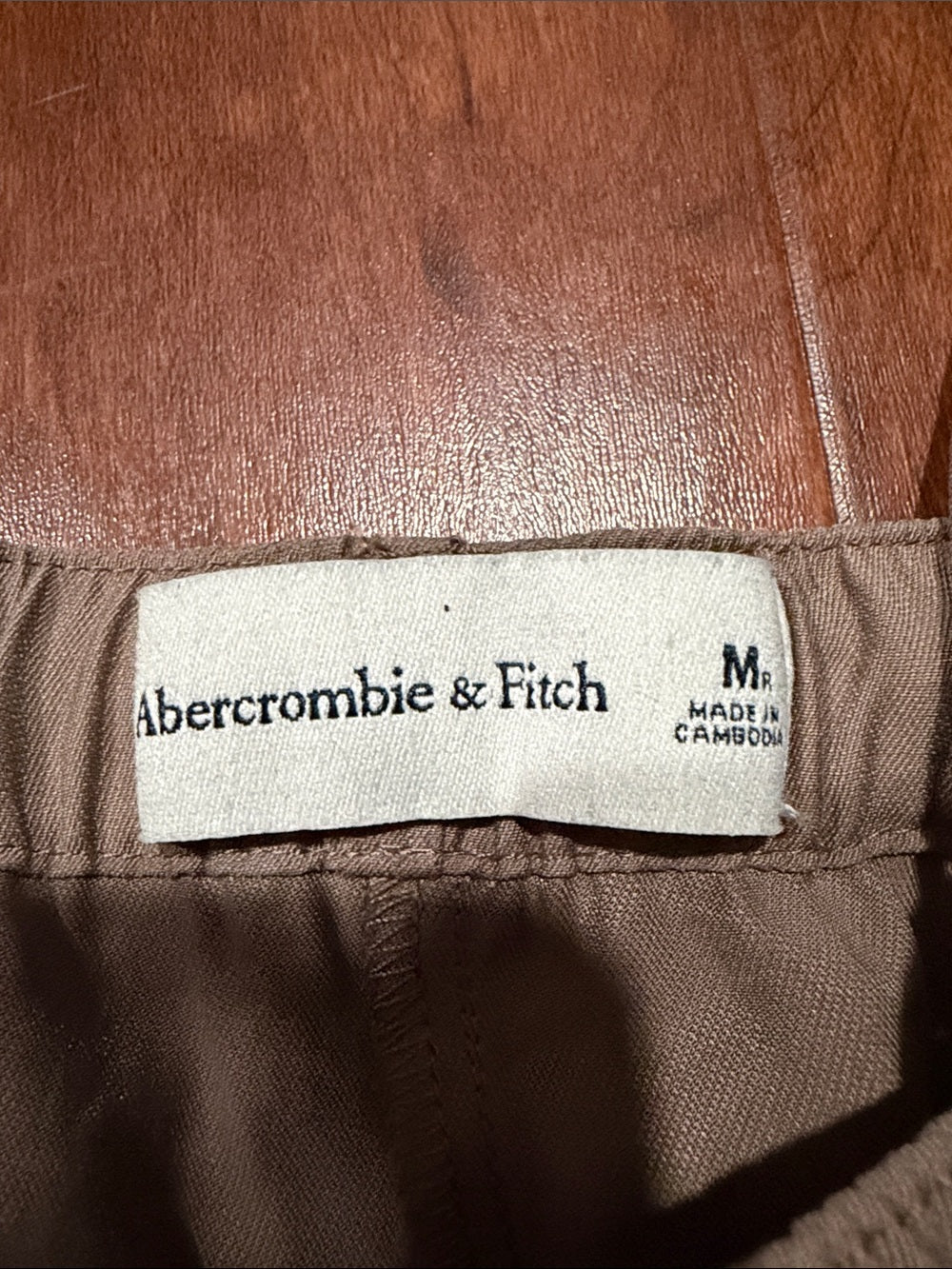Abercrombie And Fitch Womens Relaxed Cargo Pants in Taupe Size Medium
