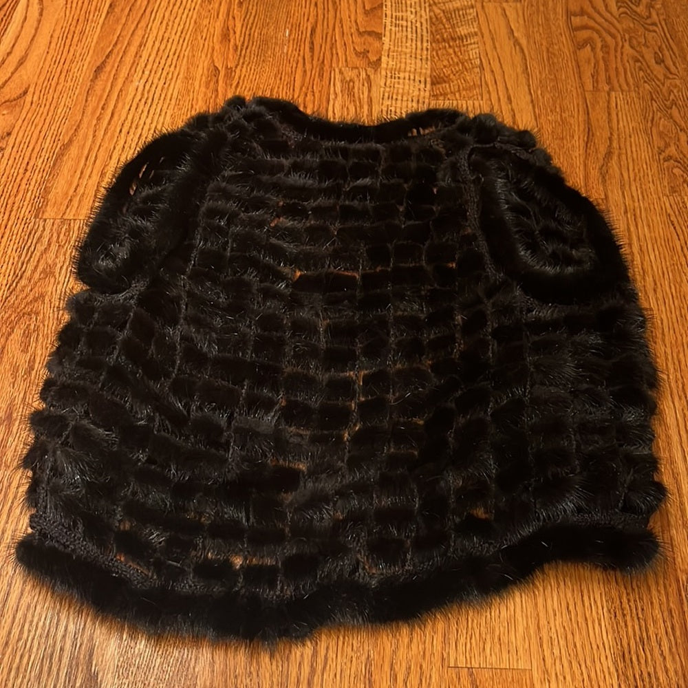 Woman’s Black Fur Vest Size S