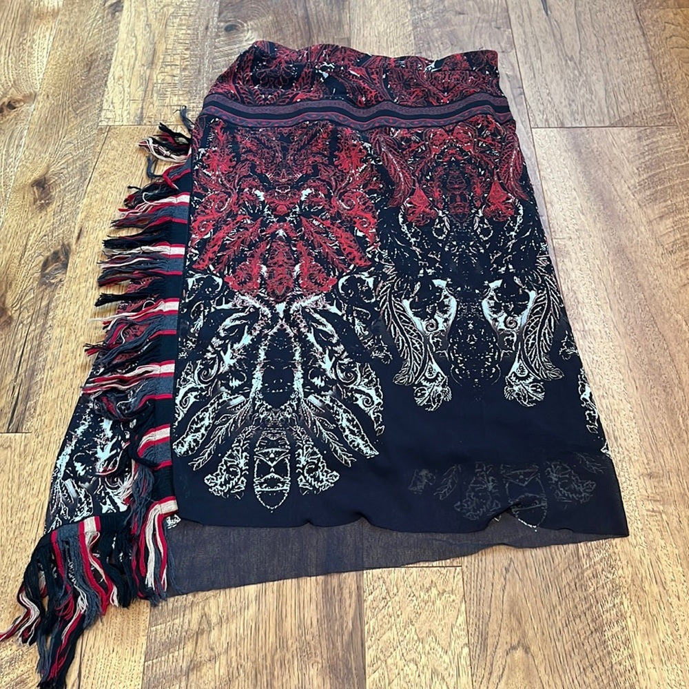 Fuzzi Woman’s Red and Black Skirt Size S