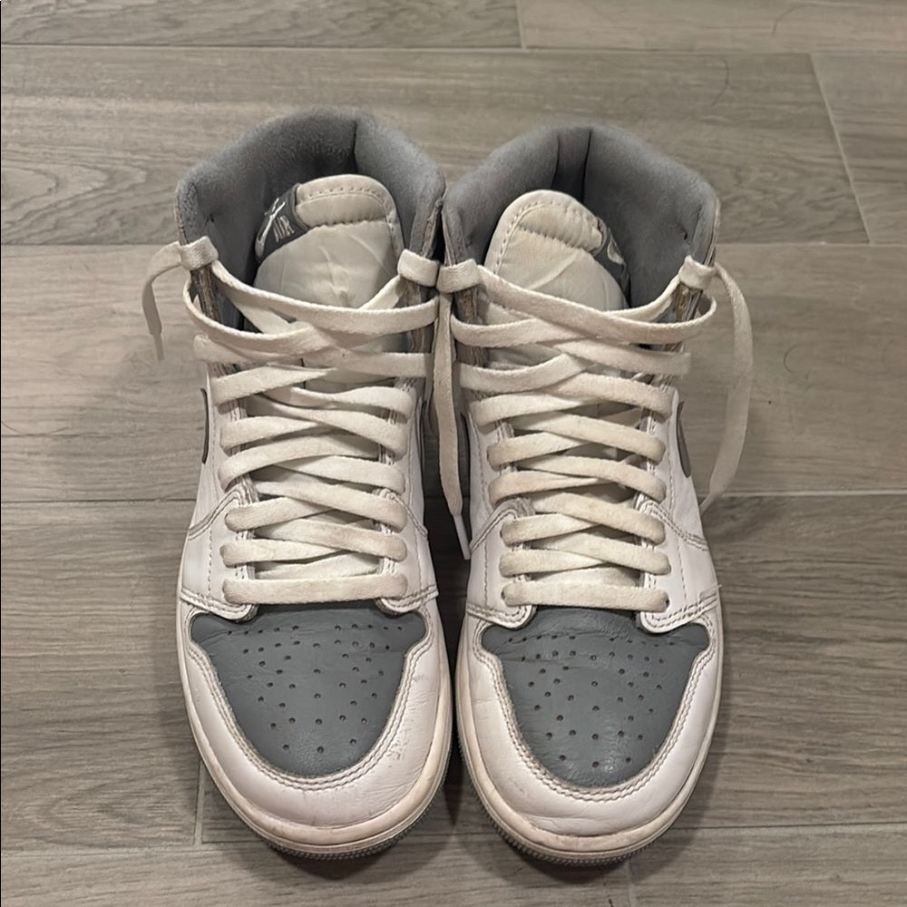 Nike Jordan Men’s Gray and White High-Top Sneakers Size 7