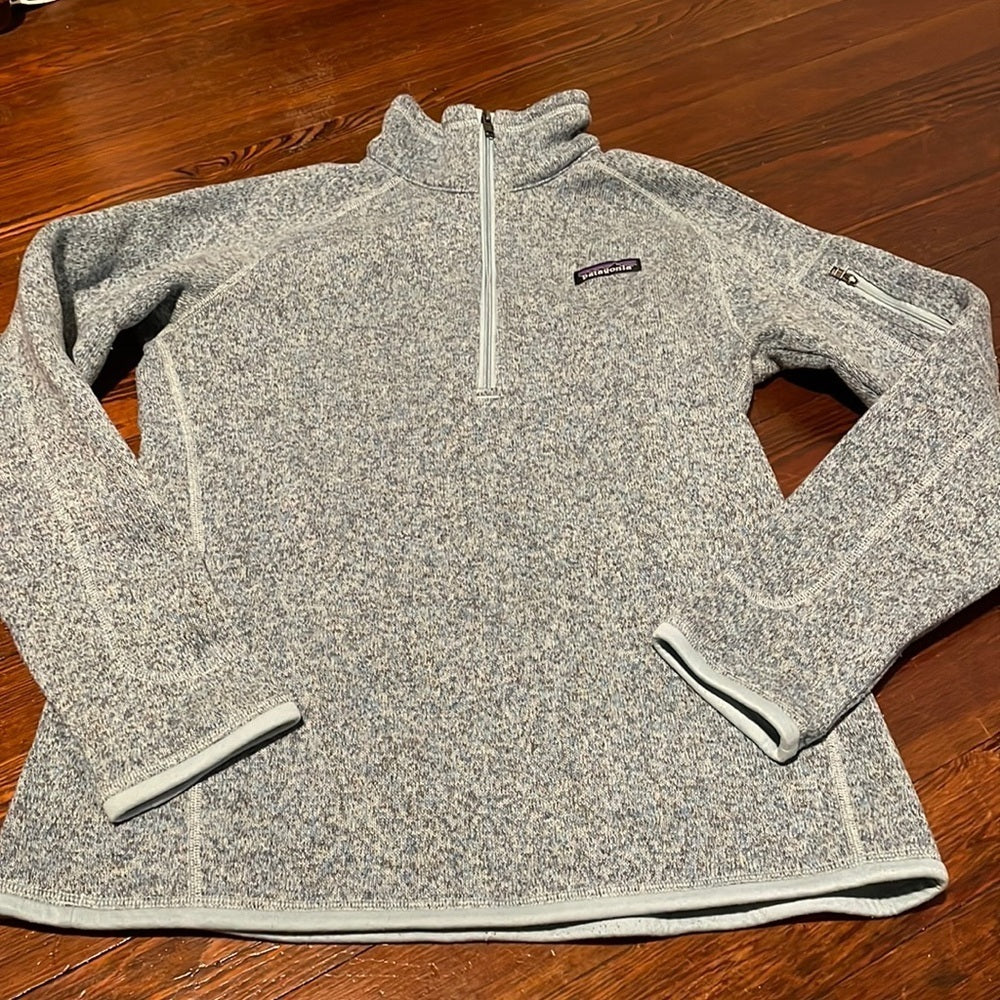 Patagonia Women’s Blue Quarter Zip Jacket Size M