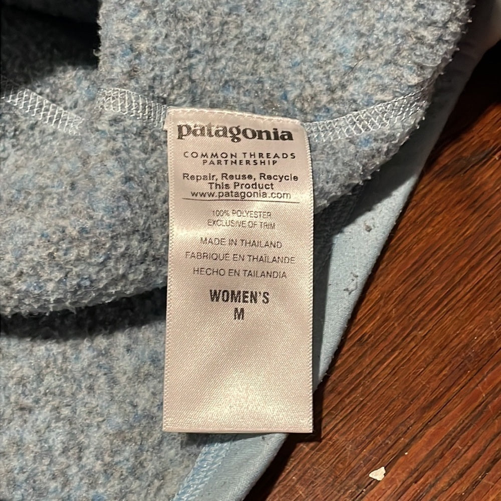 Patagonia Women’s Blue Quarter Zip Jacket Size M