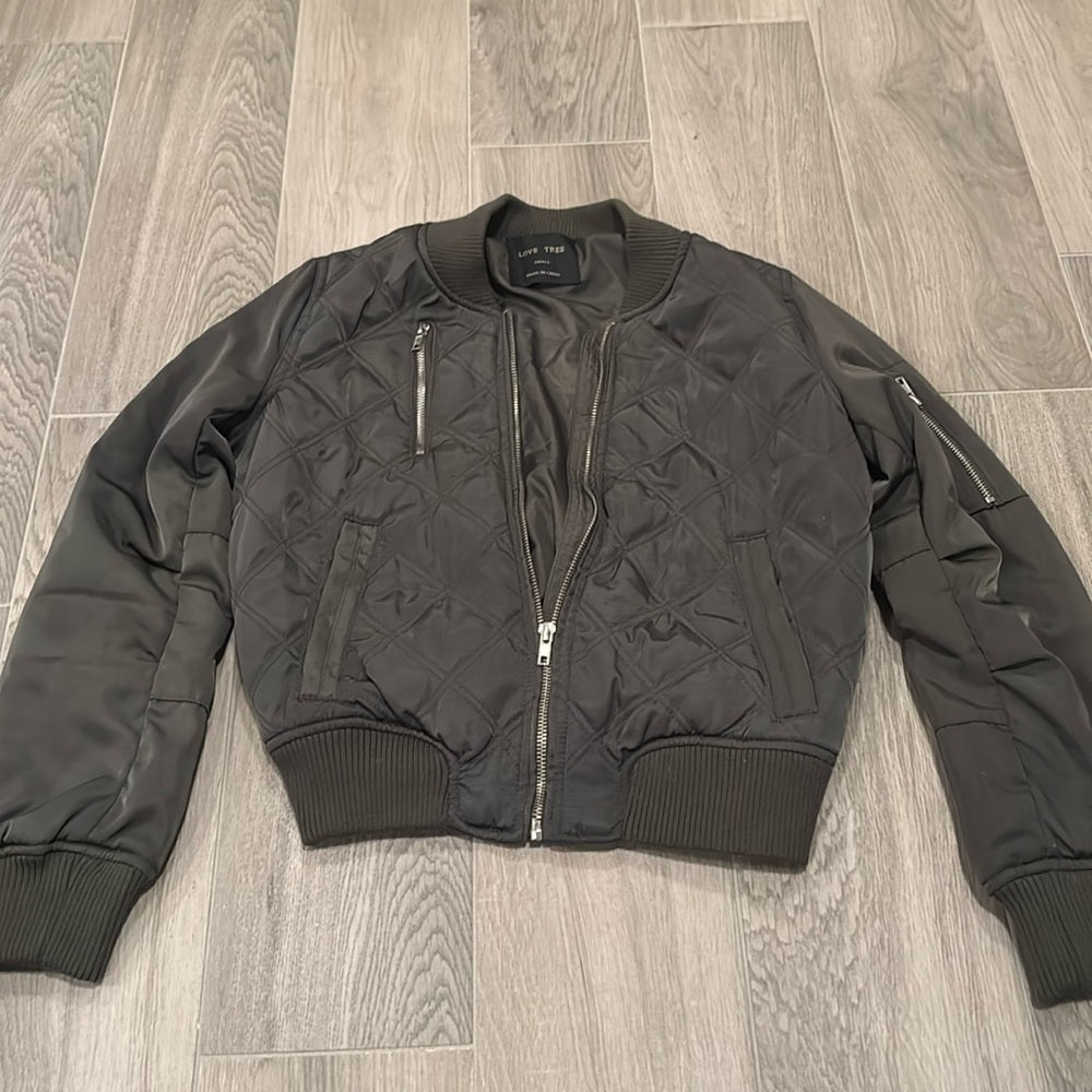 Love Tree Women’s Green Jacket Size S