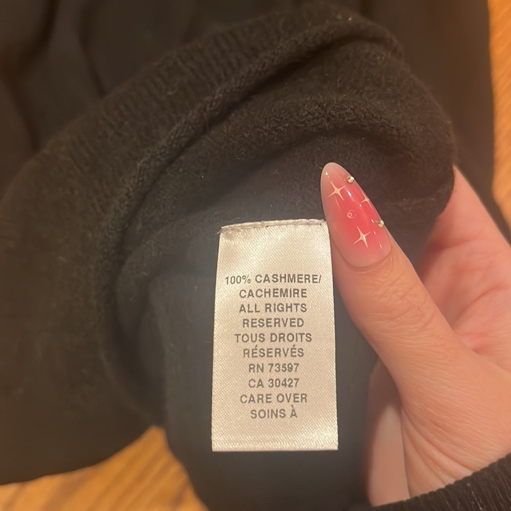 Raffi Woman’s Black Cashmere Cardigan Size XS