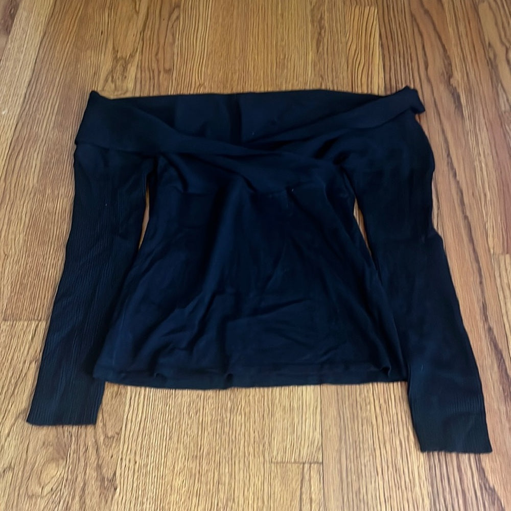 Central Park West Woman’s Black Off the Shoulder Sweater Size S