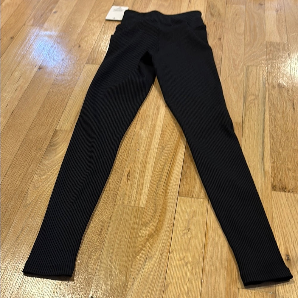 NWT Year of Ours Black Cross Over Leggings Ribbed Size XS