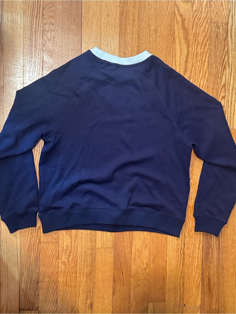 LEBOP Women’s Navy Sweatshirt & Jogger Set with White Trim Size XS