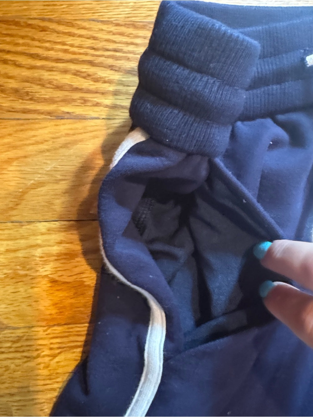 LEBOP Women’s Navy Sweatshirt & Jogger Set with White Trim Size XS