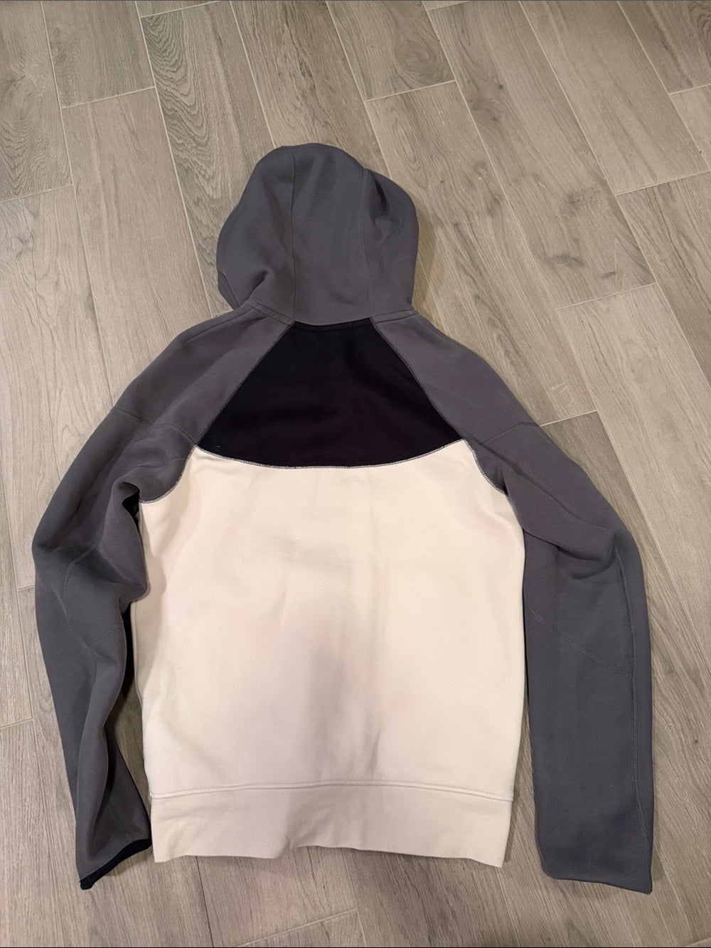 Nike Men’s Gray, Black, and Cream Full-Zip Hooded Jacket Size S