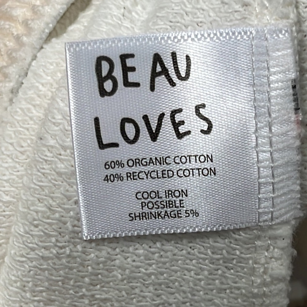 NWT Beau Loves Kid’s White Graphic Shorts Size 6-7y