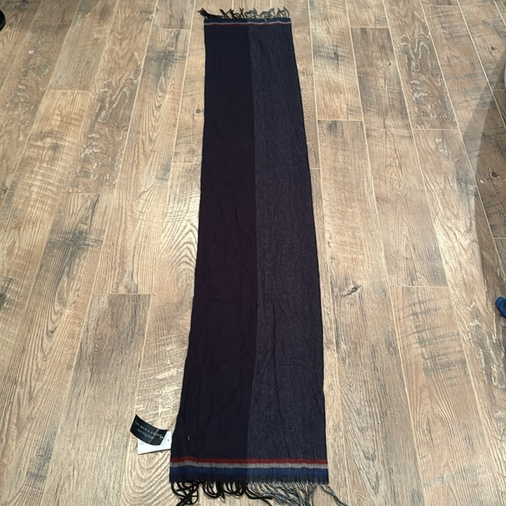 NWT The Men’s Store Bloomingdale’s Navy Scarf One Size