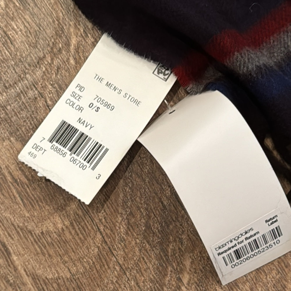 NWT The Men’s Store Bloomingdale’s Navy Scarf One Size