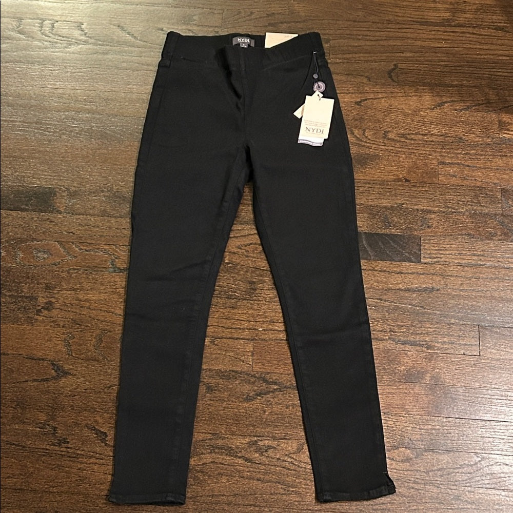 NWT NYDJ Women’s Classic Black Skinny Jeans Size Small