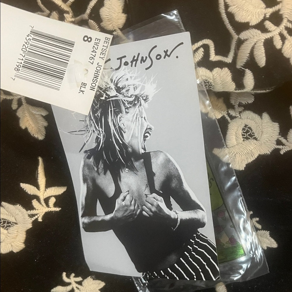Betsey Johnson Women’s Black and White Floral Dress Size 8