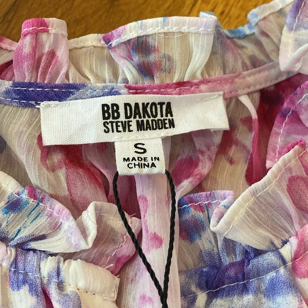 NWT BB Dakota Steve Madden Woman Pink & Blue Floral Printed Ruffle Dress Size S