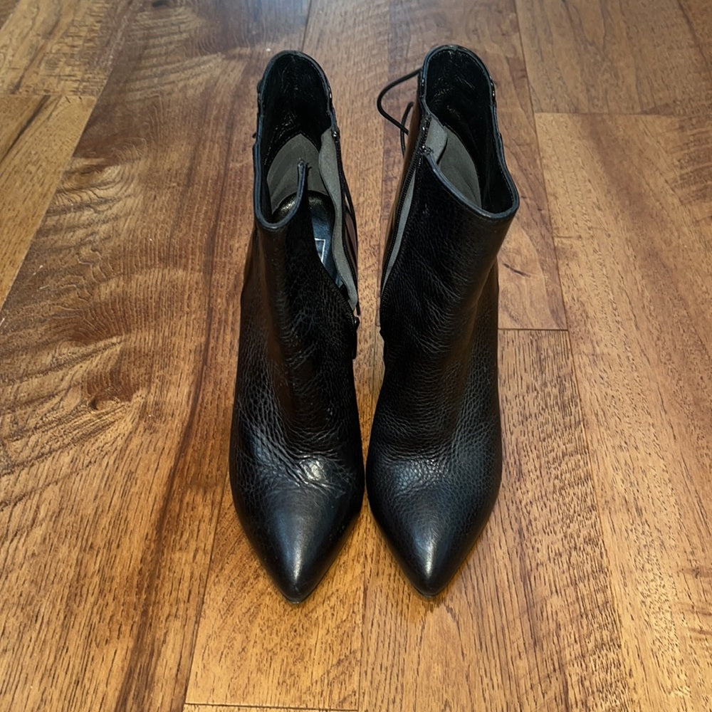 The Shoe Box Woman’s Black Heeled Booties Size 39